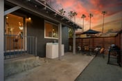 Boho Chic Retreat Near Zoo and Downtown