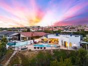 Sleeps 16+ • Pool & Spa • Ocean View Rooftop
