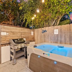Modern 3BR Mission Beach Home | Hot Tub + Garage