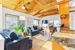 30s to Beach! Ocean Views, 3 Parking, Bikes - Image 2