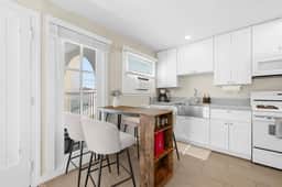 Bankers Hill Gem Near Little Italy | Private Patio | Near Balboa Park | San Diego - Image 2