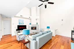 Charming Pacific Beach Townhome | Walk to the Bay | 2 Bed, 2 Bath - Image 2