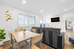 Dog-Friendly Oasis: Hot Tub, AC & Game Room - Image 3