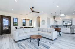 Inviting 3BR with Cozy Firepit - Image 5