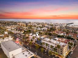 Luxury Beachside Escape • Rooftop Deck with Panoramic Views - Image 5
