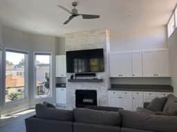 Luxury, Glass Walls, Seconds to Beach/Ocean, AC! - Image 4