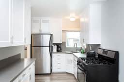 Mission Beach 2BR | Patio, BBQ & Beach Steps - Image 4