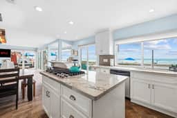 Oceanfront Luxury, Large Patio, All Glass, Garage - Image 2