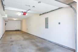 Perfect Beach Condo, Walk to Ocean, Garage Parking - Image 4