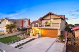 Spacious 4BR Mira Mesa Retreat w/ Firepit, BBQ & Parking - Image 2