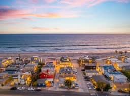 SRP Cottage — Iconic Mission Beach Retreat with AC & Rare Parking, Steps to the Ocean - Image 5