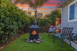 Steps to Ocean Beach & Newport Ave|Private Parking|Fire Pit|Games - Image 2