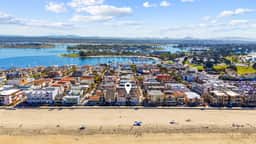 Steps to the Sand, Ocean-View Patio, Parking Included โ Mission Beach Condo - Image 5