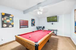 Tranquil Escape Pool Hot Tub Game Room - Image 5