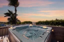 Your Private Pickleball & Jacuzzi Escape, with Ocean-View Fireplace Lounge - Image 5
