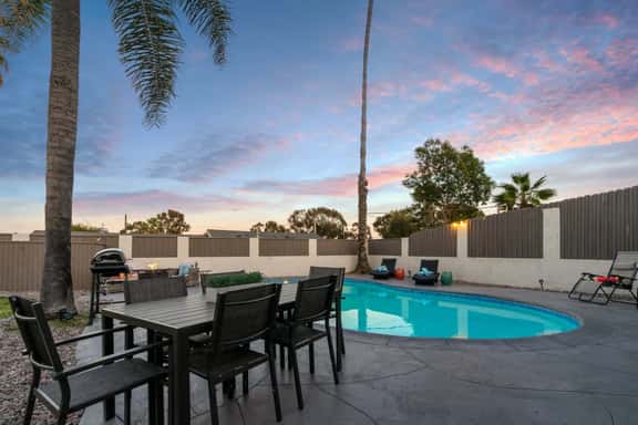 4BR Pool and Fast WiFi Fifteen Min to SD - Image 1