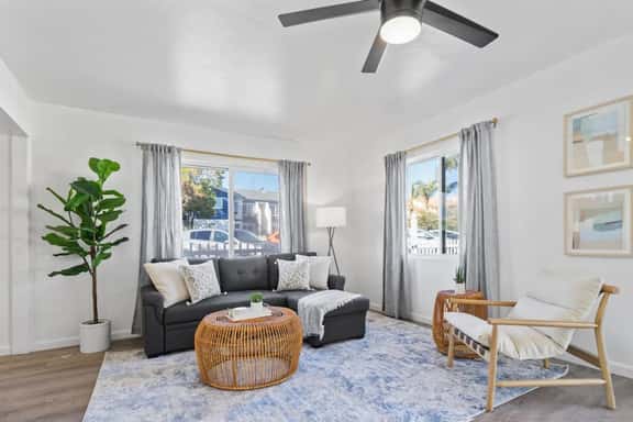 Coastal 2BR Escape with High-Speed WiFi - Image 1