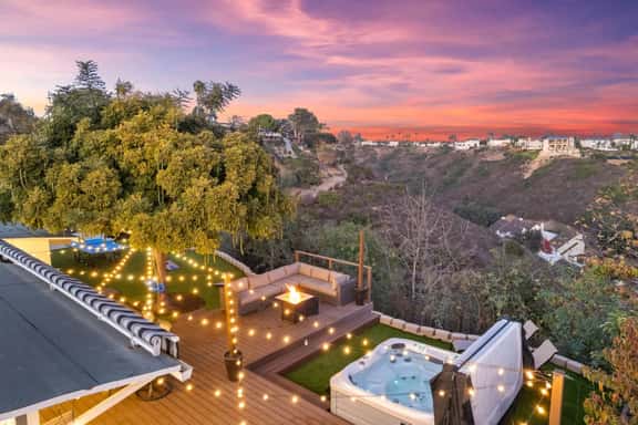 Hot Tub and Patio at Clairemont 4BR - Image 1