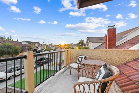 Spacious 4BR Mira Mesa Retreat w/ Firepit, BBQ & Parking - Image 1
