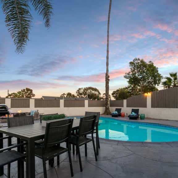 4BR Pool and Fast WiFi Fifteen Min to SD - Image 1