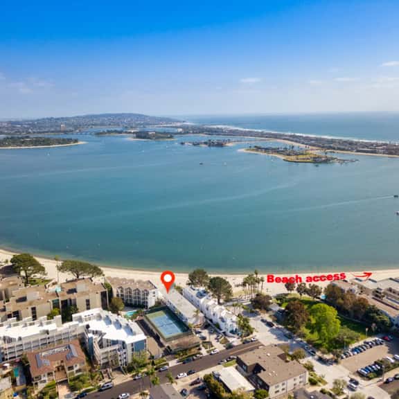 Bayfront Oasis Near Boardwalk and Water - Image 1