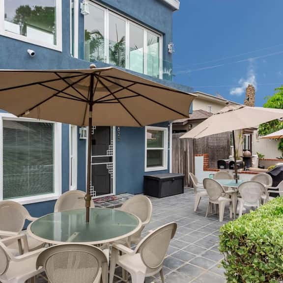 Mission Beach 2BR | Patio, BBQ & Beach Steps - Image 1