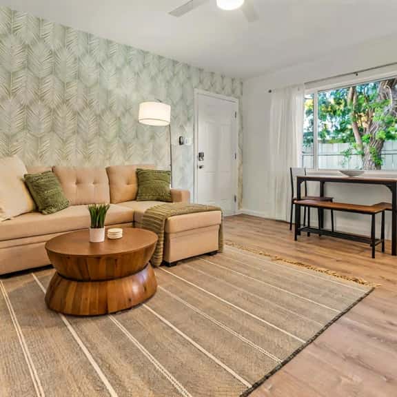 Walk to the Beach&Shops | Charming Coastal Getaway - Image 1