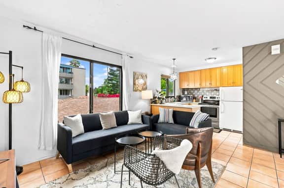 2 Story Condo, Seconds to Sand, Toys, Parking - Image 5