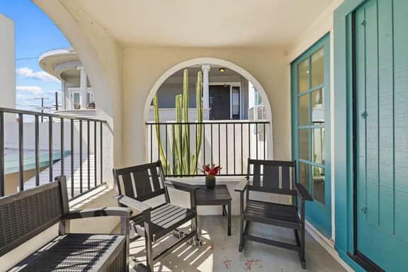 Bankers Hill Gem Near Little Italy | Private Patio | Near Balboa Park | San Diego - Image 4