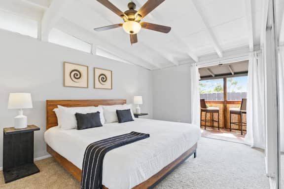 Bay Park 5BR Retreat | Pool + Hot Tub - Image 3