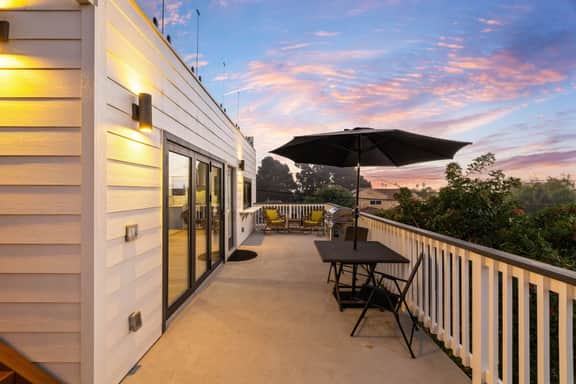 Brand New, Ocean/City Views, 2 Decks, AC, Parking! - Image 3