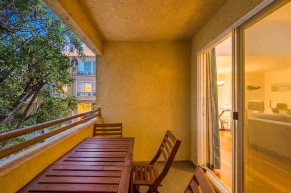 Charming Pacific Beach Townhome | Walk to the Bay | 2 Bed, 2 Bath - Image 3