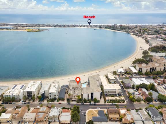 Crown Point 3BR | Bay & Beach View | Parking | W/D - Image 3