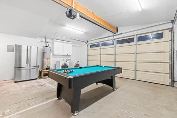 Dog-Friendly Oasis: Hot Tub, AC & Game Room - Image 5