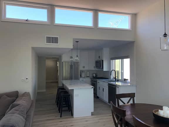 Luxury, Glass Walls, Seconds to Beach/Ocean, AC! - Image 5