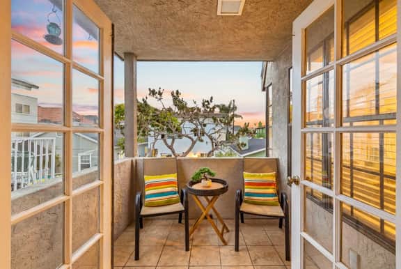 Mission Beach Gem | Patio, Garage & Balcony - Image 4