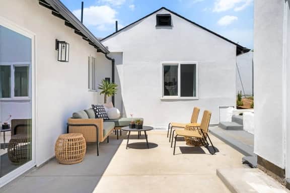 Mission Hills Retreat — Private Rooftop Deck with Panoramic San Diego City Views - Image 2