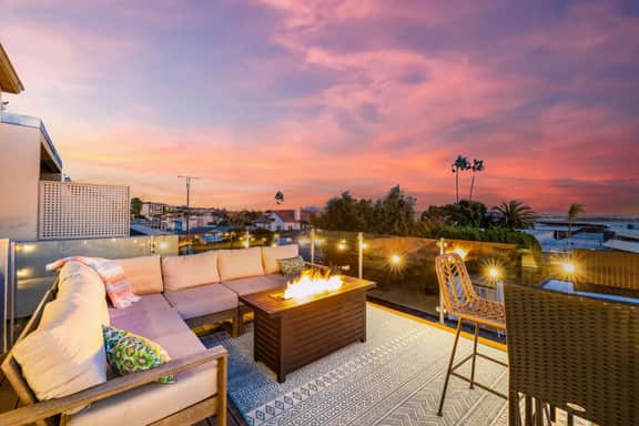 Modern Pacific Beach Retreat w/ Hot Tub & Views - Image 4