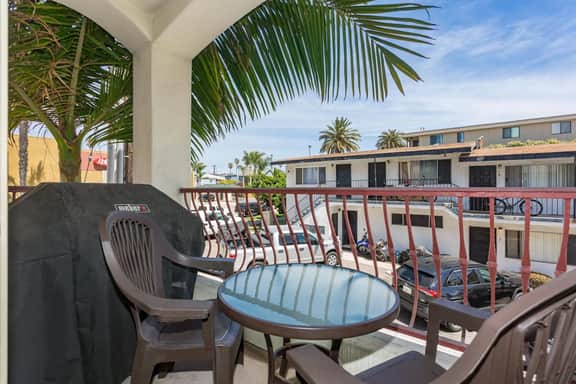 Perfect Beach Condo, Walk to Ocean, Garage Parking - Image 5