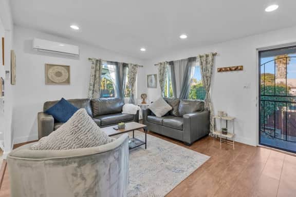 Steps to Ocean Beach & Newport Ave|Private Parking|Fire Pit|Games - Image 5